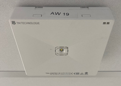 Oprawy awaryjne ONTEC R M1u, M1, M2, M5 natynkowe