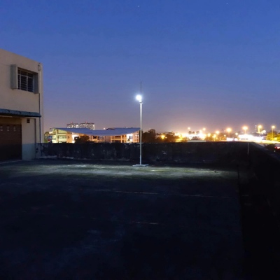 Lampa uliczna solarna LED Gemini 18 z czujnikiem ruchu, 3 tryby pracy