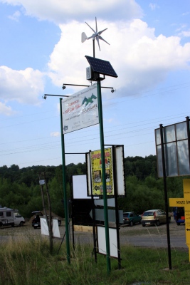 Zestaw Solarno-Wiatrowy do podświetlenia bilboardu o wym 6mx3m