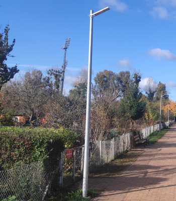 Latarnia uliczna solarna LED Gemini 18 ze słupem 3-4m i fundamentem