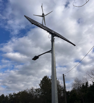 Latarnia solarno-wiatrowa Hybrid Dual Solar LED V1