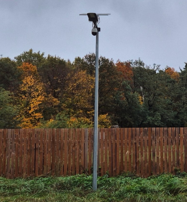 Latarnia solarna uliczna z kamerą CCTV Wifi 4G ze słupem i fundamentem