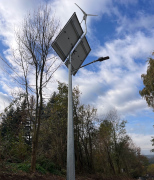  Elektriko Latarnia solarno-wiatrowa Hybrid Dual Solar LED V1 + dodatkowe zasilanie back-up z możliwością podłączenia do 230V