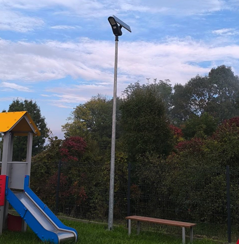 Plac zabaw w miejscowości Kuchary